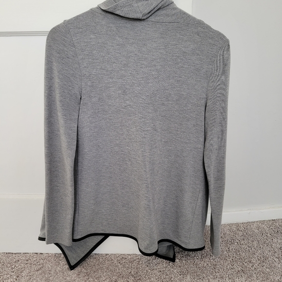 Guess long sleeve cape - Picture 4 of 4